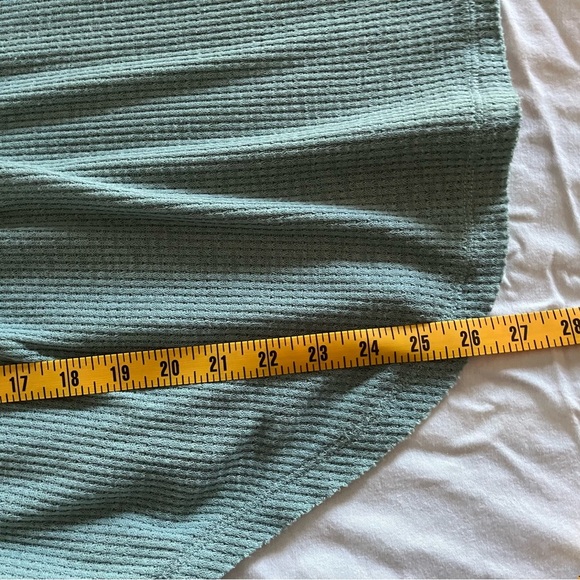 Free People We the Free Waffle Knit Henley Green Long Sleeve Size X-Small - Picture 16 of 16